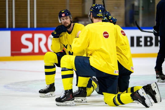 Jacob De La Rose of Sweden at a practice session