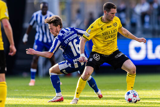 IFK Göteborgs Filip Ottosson och Mjällbys Jacob Bergström