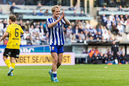 IFK Göteborgs Max Fenger deppar