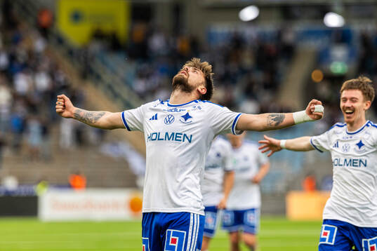 IFK Norrköpings Tim Prica jublar