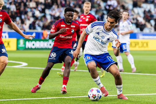 Östers Raymond Adjei och IFK Norrköpings Noel Sernelius