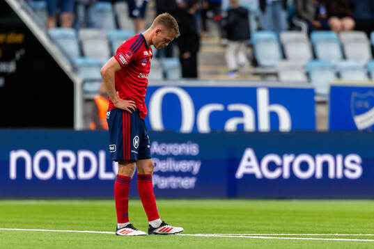 Östers Dennis Olsson deppar