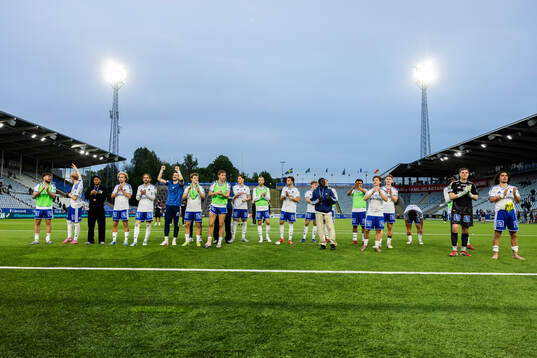 IFK Norrköpings spelare jublar