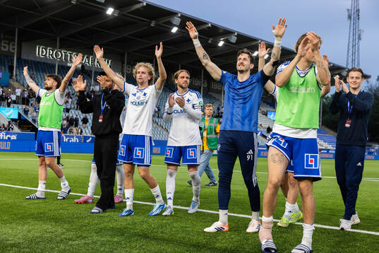 IFK Norrköpings spelare jublar