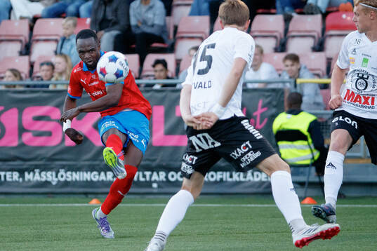 Helsingborgs Adam Akimey