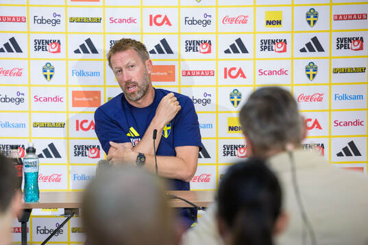 Head coach Graham Potter of the Swedish men's national