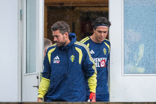 Goalkeepers Kristoffer Nordfeldt and Jacob Widell