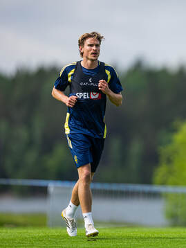 Carl Starfelt of the Swedish national football team at a