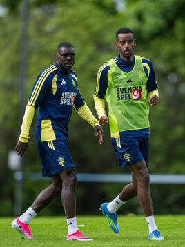 Ken Sema and Alexander Isak of the Swedish national