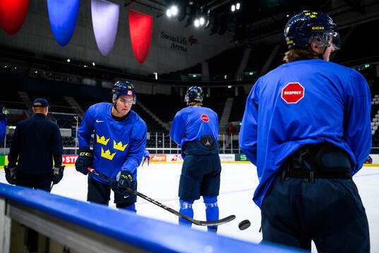 Anton Frondell and Ivar Stenberg of Sweden at a practice