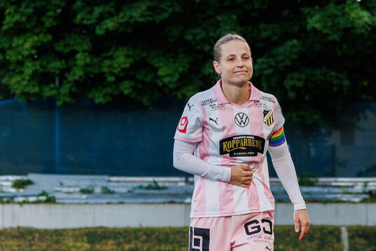 Häckens Anna Anvegård deppar