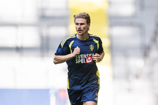 Carl Starfelt of the Swedish national football team at a