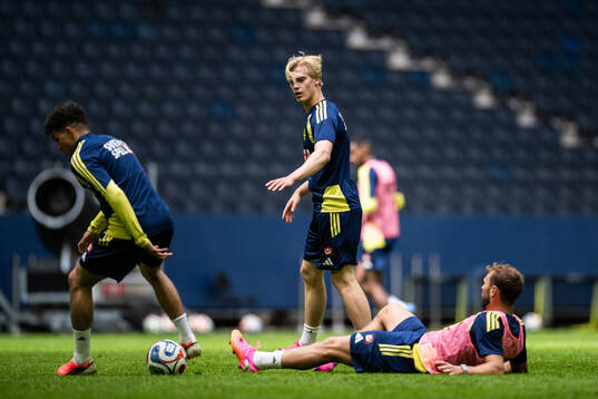 Lucas Bergvall and Jesper Karlström of the Swedish