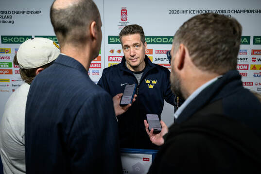 Head coach Sam Hallam of Sweden