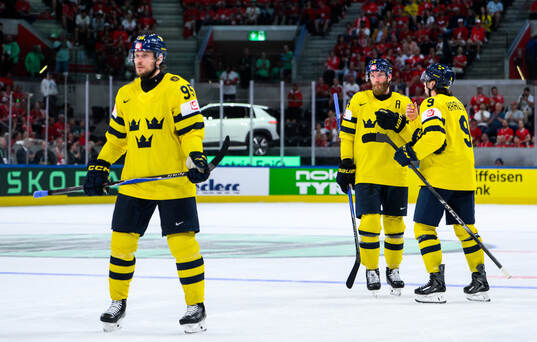 Jacob De La Rose, Mattias Ekholm and Linus Karlsson of