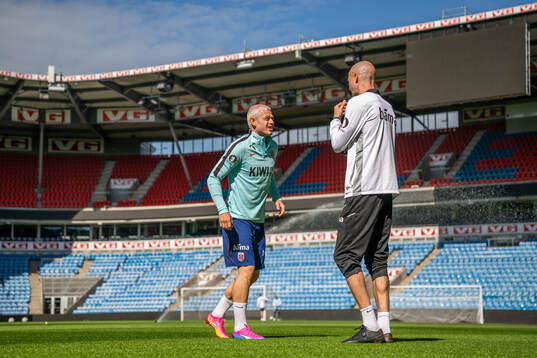 Julian Ryerson and Brede Hangeland, player manager of the