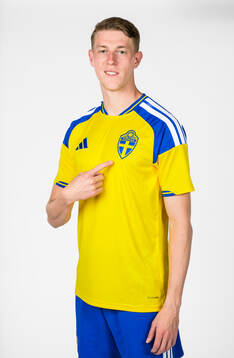 Alexander Bernhardsson of the Swedish national football