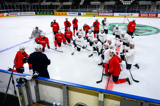 Players of Norway at a practice session