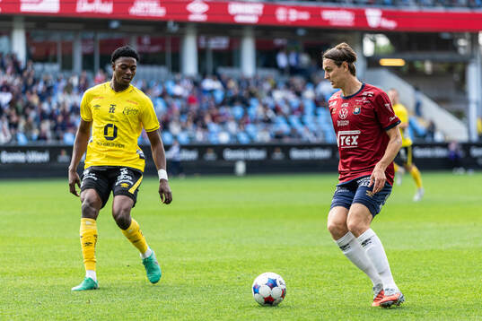 Elfsborgs Rufai Mohammed och Örgrytes Noah Christoffersson