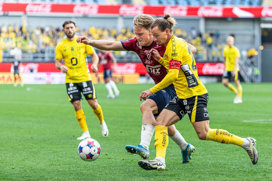 Örgrytes Sebastian Lagerlund och Elfsborgs Niklas Hult