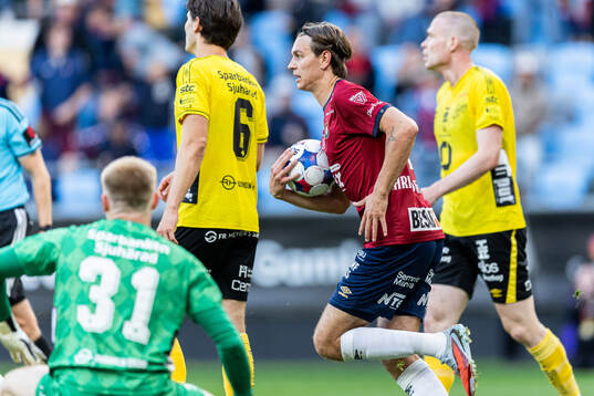 Örgrytes Noah Christoffersson jublar