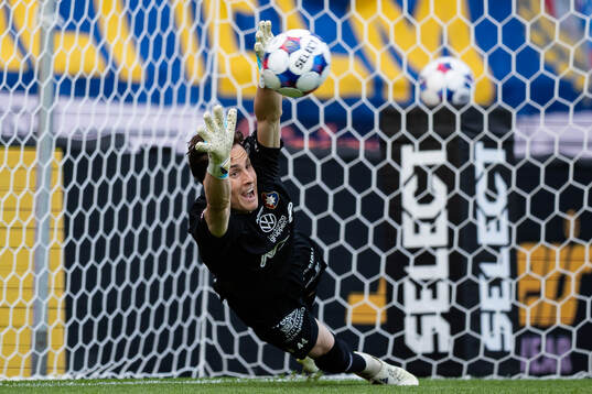 Örgrytes målvakt Hampus Gustafsson släpper in 0-1 på