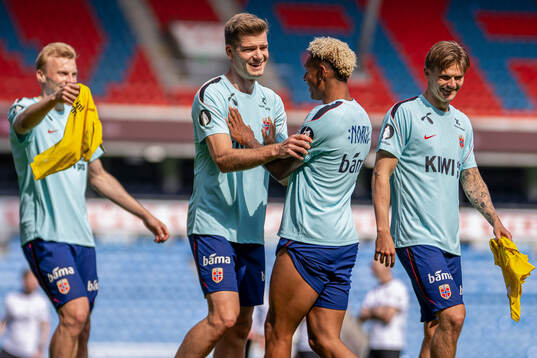 Alexander Sørloth and Antonio Nusa of the Norwegian