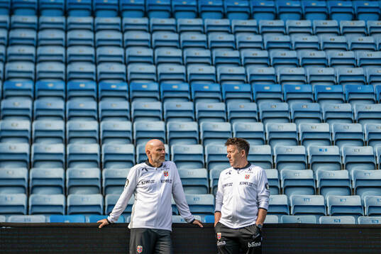 Head coach Ståle Solbakken and coach Bård Wiggen of the