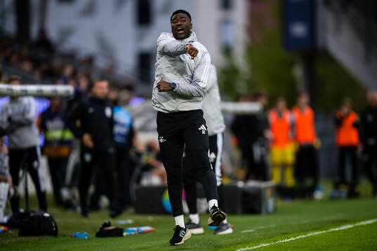 Head coach Alexander Tettey of Rosenborg celebrates