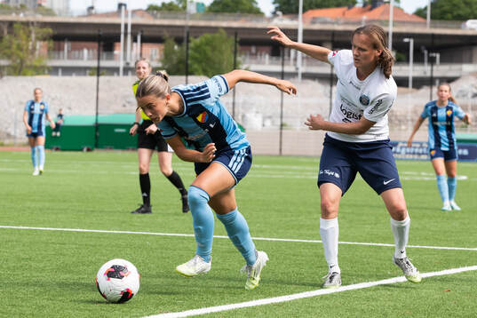 Djurgårdens Johanna Renmark och Eskilstuna United DFFs