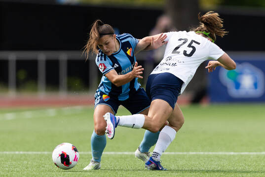 Djurgårdens Alexsandra Lobanova och Eskilstuna United DFFs