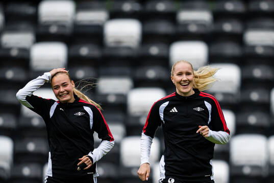 Maren Hoff Fuglås and Synne Amdahl Brønstad of Rosenborg