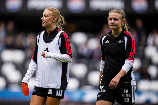 Mari Kristine Vik and Una Kristine Ottem Borgen of Rosenborg
