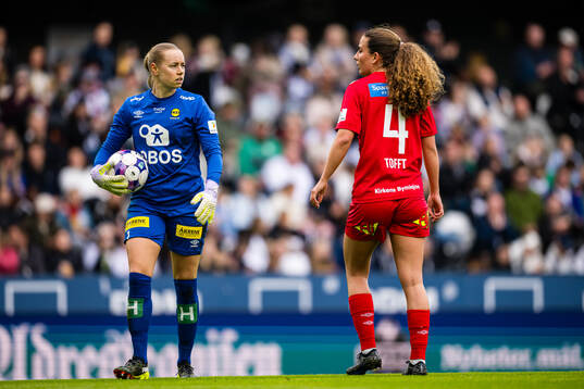 Goalkeeper Klara Thorsrud Sporsem of LSK Kvinner