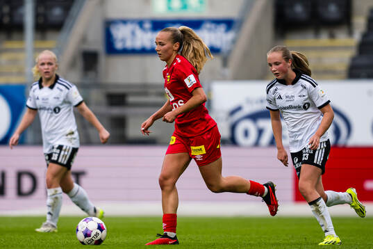 Ronja Foss Arnesen of LSK Kvinner
