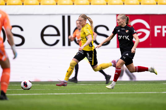 Elfsborgs Hanna Jiozon och Enskedes Victoria Heikfolk