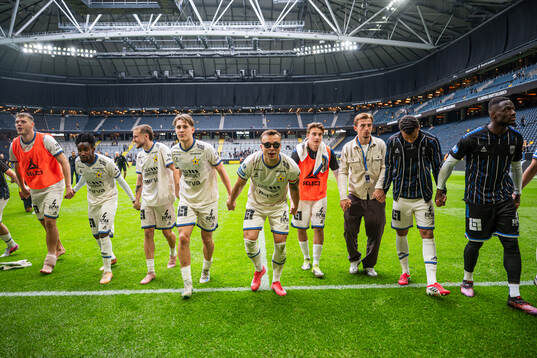 Sirius spelare jublar