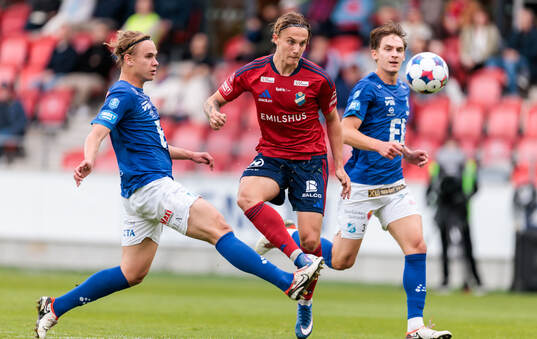 Norrbys Vidar Svendsén och Östers Linus Carlstrand och