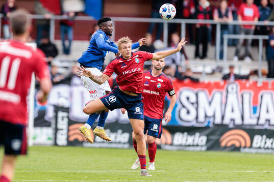 Norrbys Azeez Temitope Yusuf och Östers Mattis Adolfsson