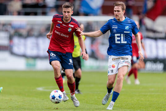 Östers Filip Olsson och Norrbys Charlie Axede