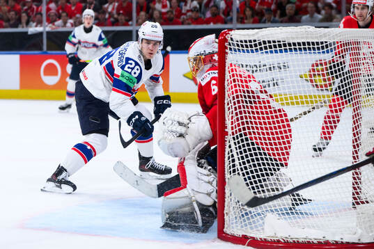 Michael Brandsegg-Nygård of Norway and Leonardo Genoni of