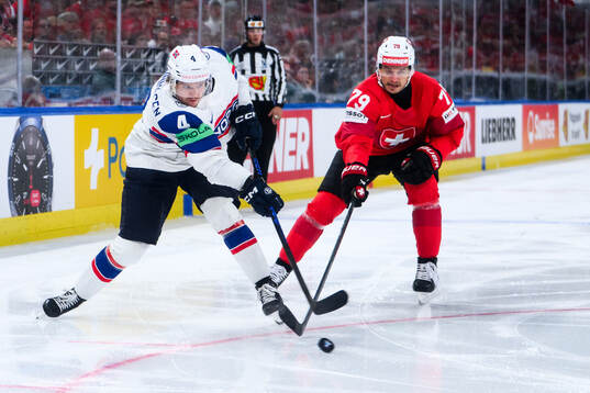 Johannes Johannesen of Norway and Calvin Thurkauf of