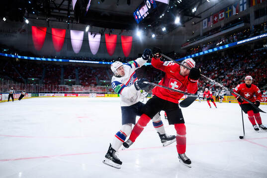 Bläddra bland fler bilder av 2026 IIHF Ice Hockey World Championship, Semifinal, Switzerland - Norway