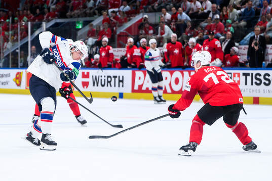 Noah Steen of Norway and Dominik Egli of Switzerland