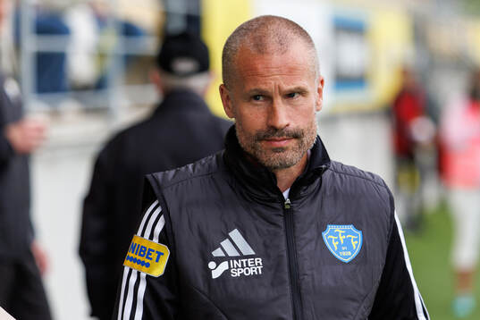 Falkenbergs tränare Christoffer Andersson