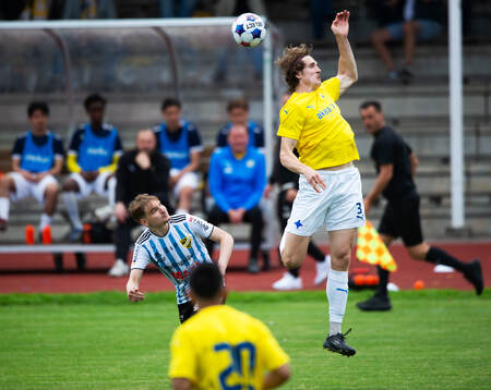 Bläddra bland fler bilder av Fotboll, div. 3, IFK Malmö - IFK Hässleholm