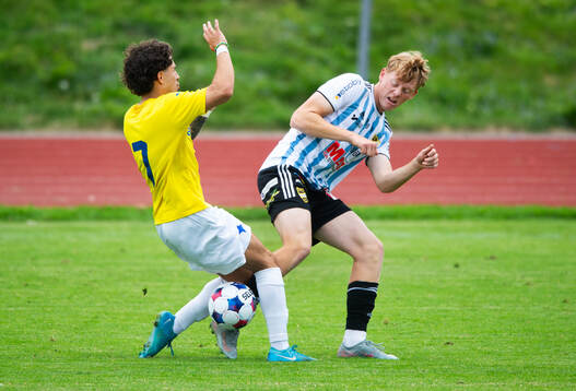 IFK Malmös Robin Ottosson och IFK Hässleholms Fabian