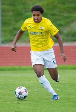 IFK Malmös Marcus Grant  i matchen i division 3 mellan IFK