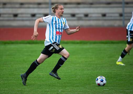IFK Hässleholms Lucas Johnsson i matchen i division 3