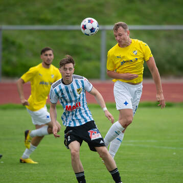 IFK Hässleholms Gustav Persson i matchen i division 3